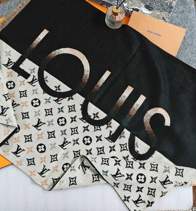 Louis Vuitton Stole First Copies Premium