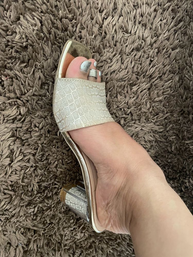 Good condition Golden Heels