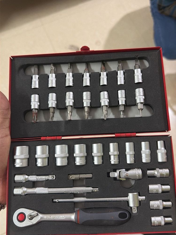 Socket Wrench Tool Set