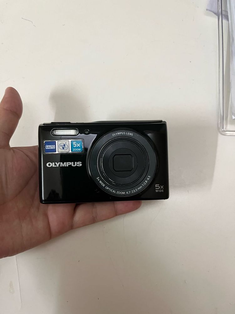 Limited Edition Olympus VG165 🖤