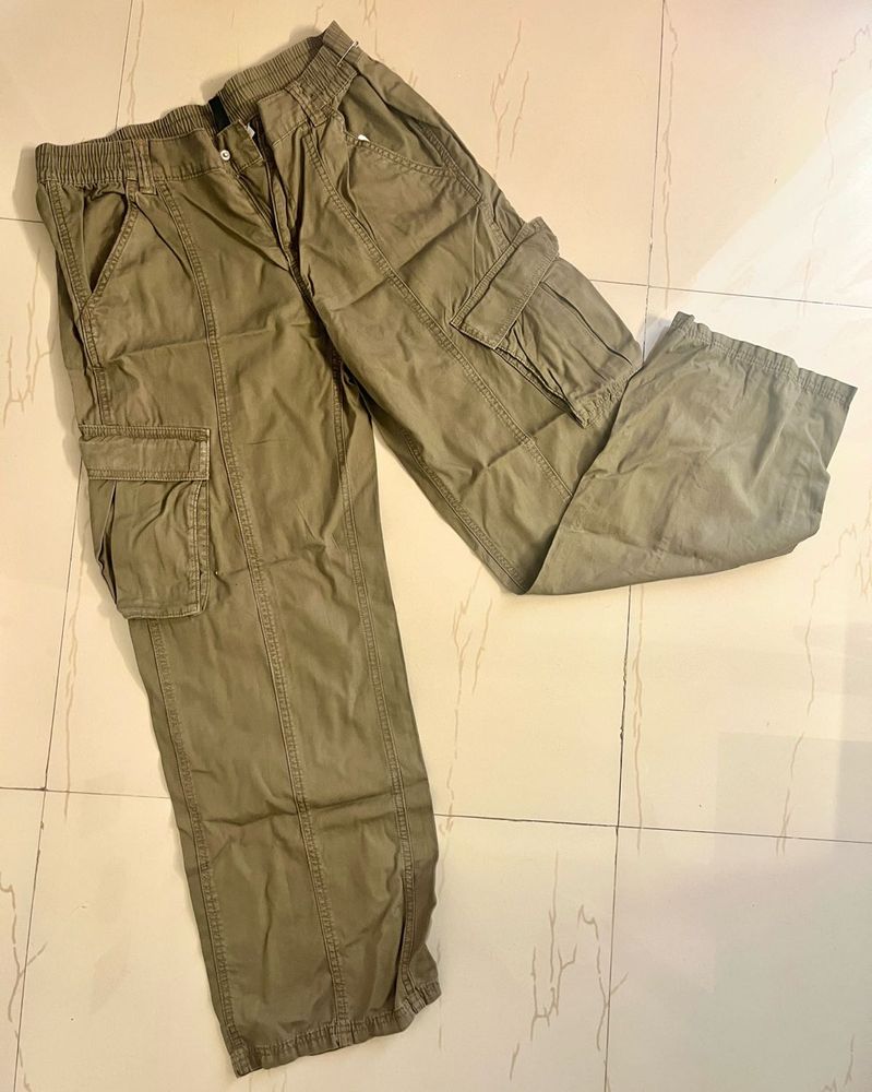 H&amp;M olive cargo pants