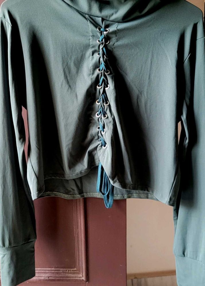 Stylish Lace-Up Back Cropped Top