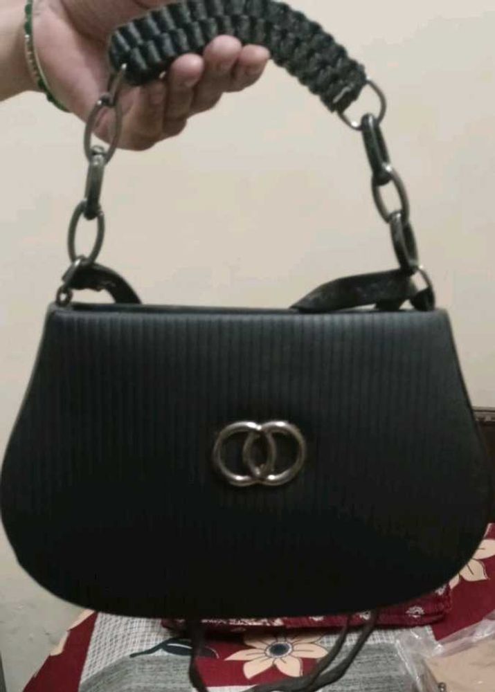 Chic Black Handbag with Chain Strap