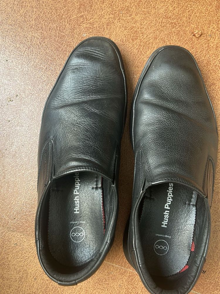 Hush Puppies Men's Black Leather Slip-Ons