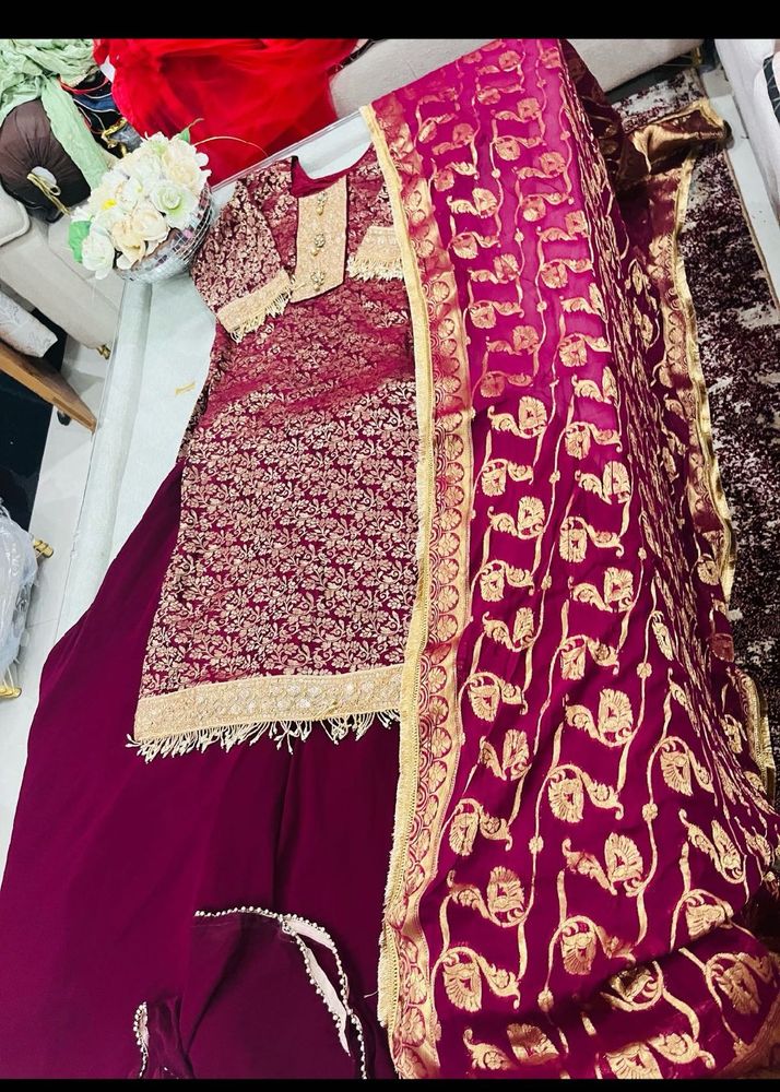 Exquisite Maroon &amp; Gold garara Set