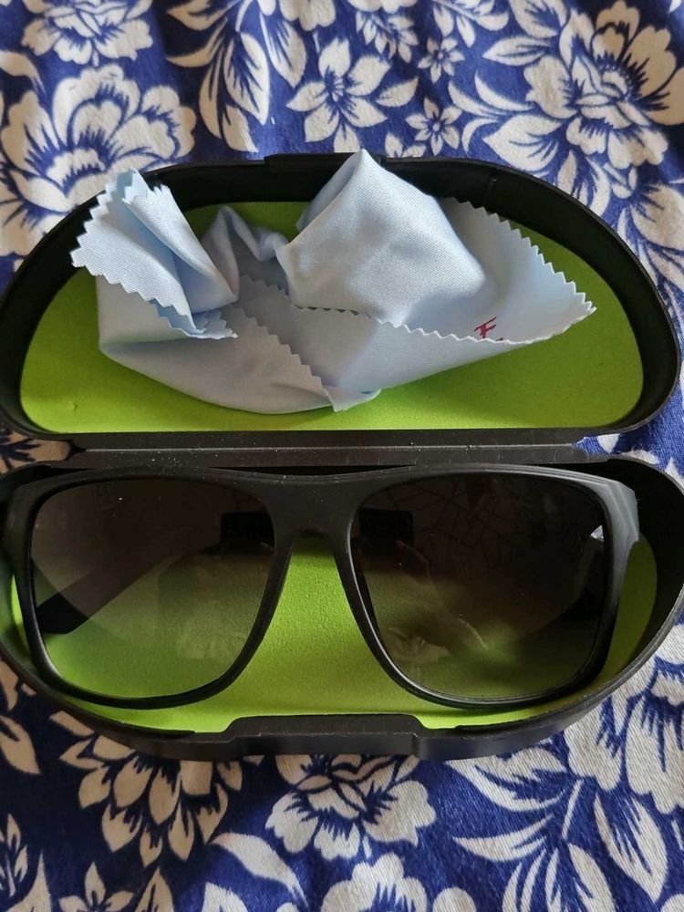 Stylish UV Protection Sunglasses