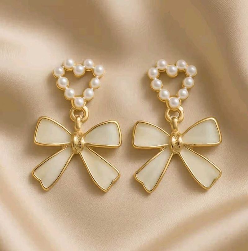 Cute Bow Pearl Heart Earrings