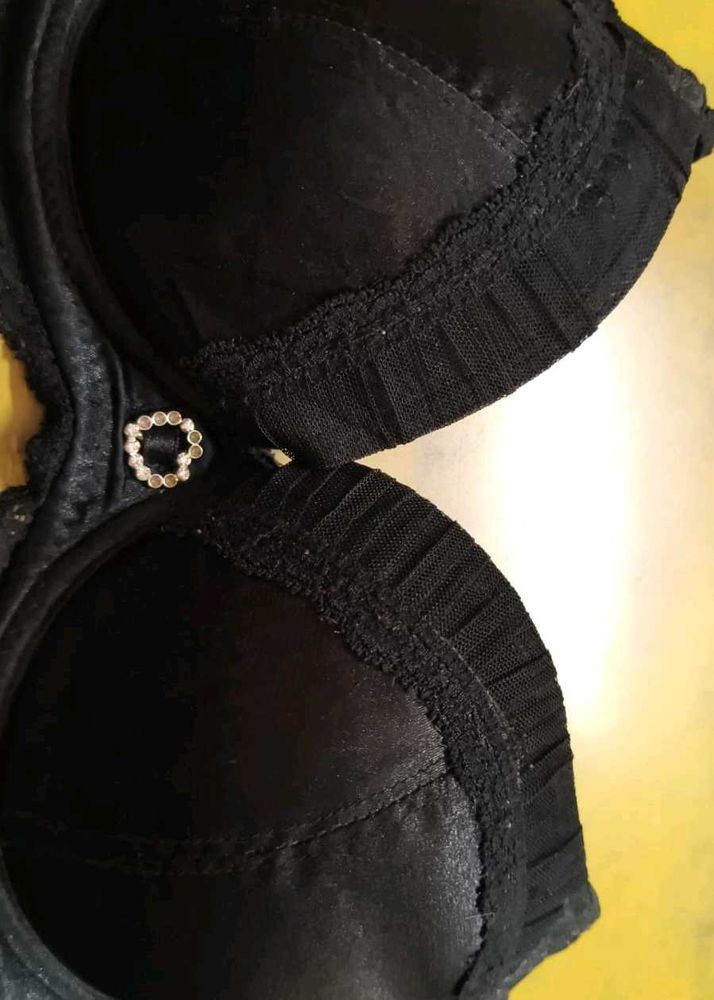 Black Lace Trim Padded Bra