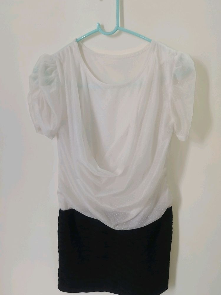 Clearance Sale 🎉 Savage White &amp; Black Top