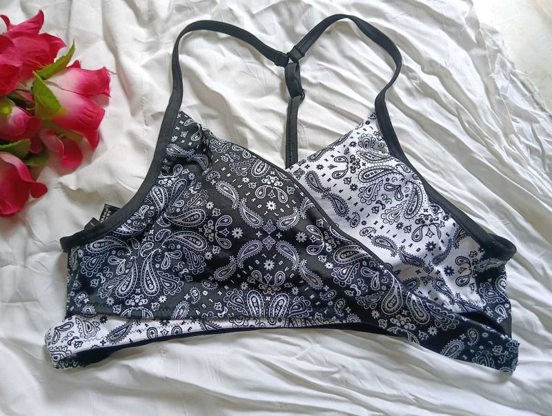 Stylish Bandana Print Sports Bra