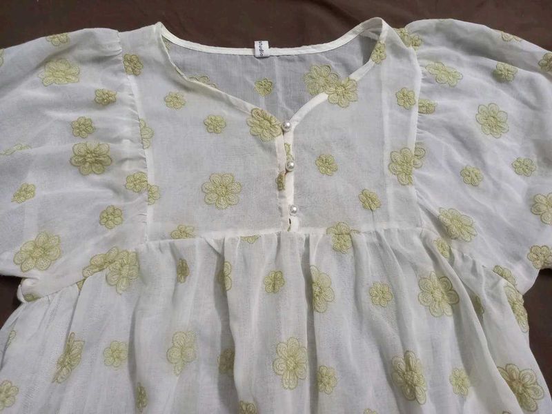 White Embroidered Kurta