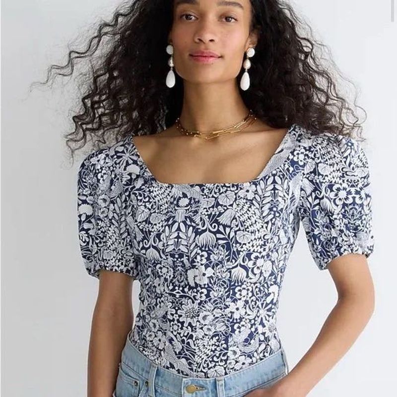 Chic Puff Sleeve Floral Top