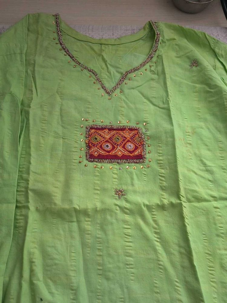 Light Green Embroidered Kurta