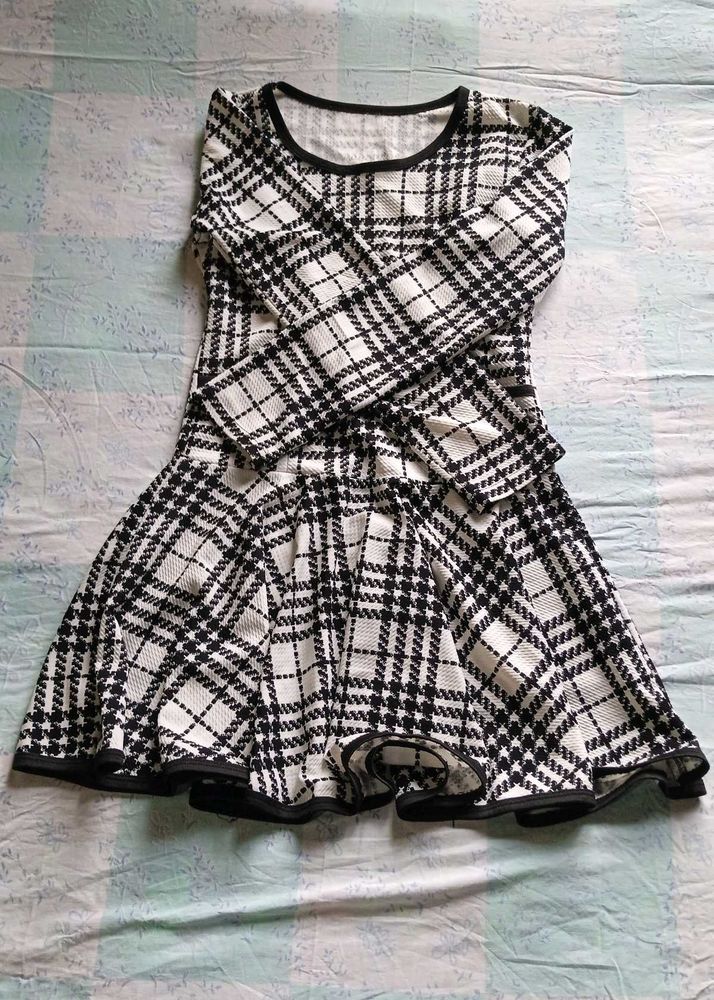 Chic Plaid Long Sleeve Dress