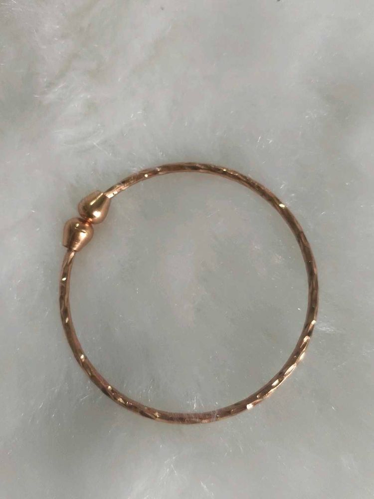 Elegant Rose Gold Bangle kada