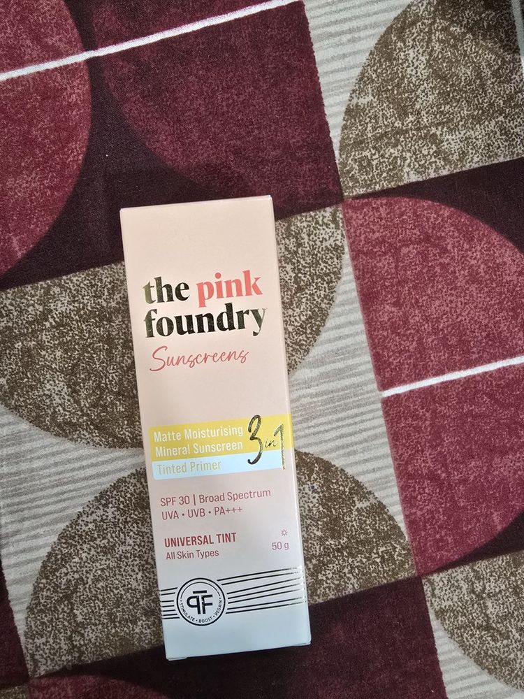 The Pink Foundry Sunscreen SPF 30 Tinted Primer