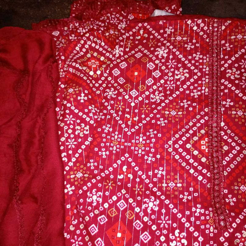 Stylish Red Bandhani Print Kurti Set