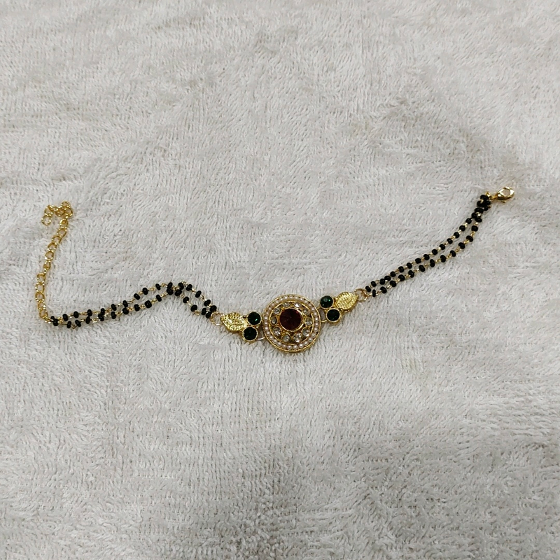 Hand Mangalsutra