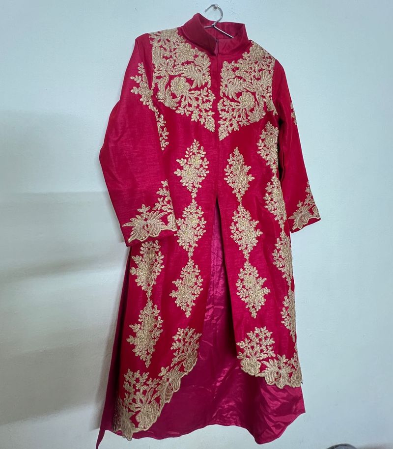 Elegant Pink Kurta Set with Gold Embroidery