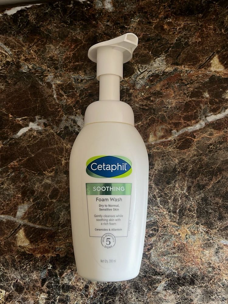 Cetaphil Soothing Foam Wash for Dry/Sensitive Skin