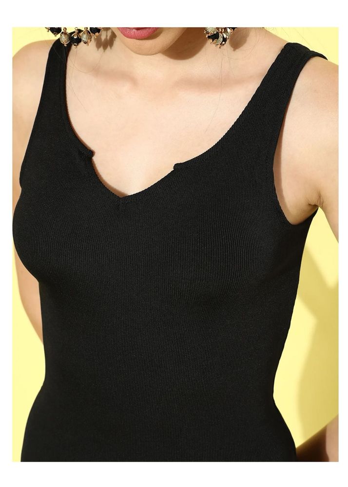 Sleek Black Bodycon Dress