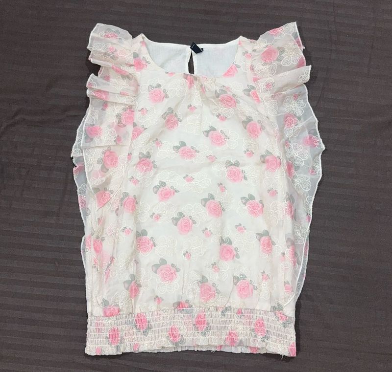 Cute Floral Top – Size Small