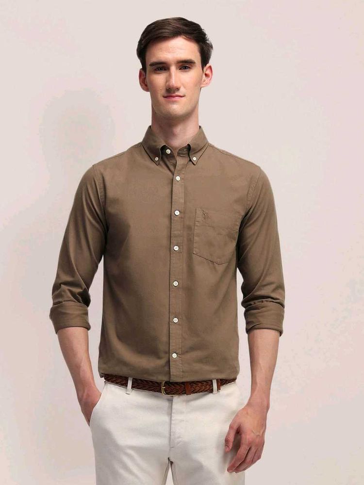 U.S. Polo Men's Classic Brown Button-Down Shirt