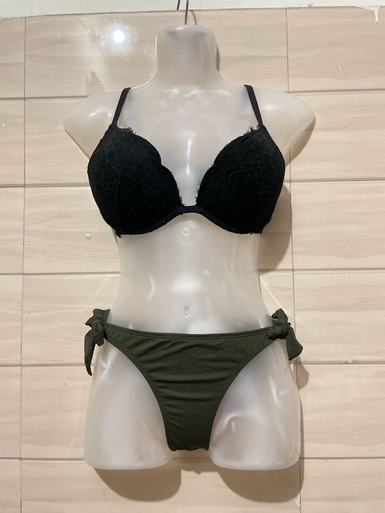 H&amp;M Black Lace Bra