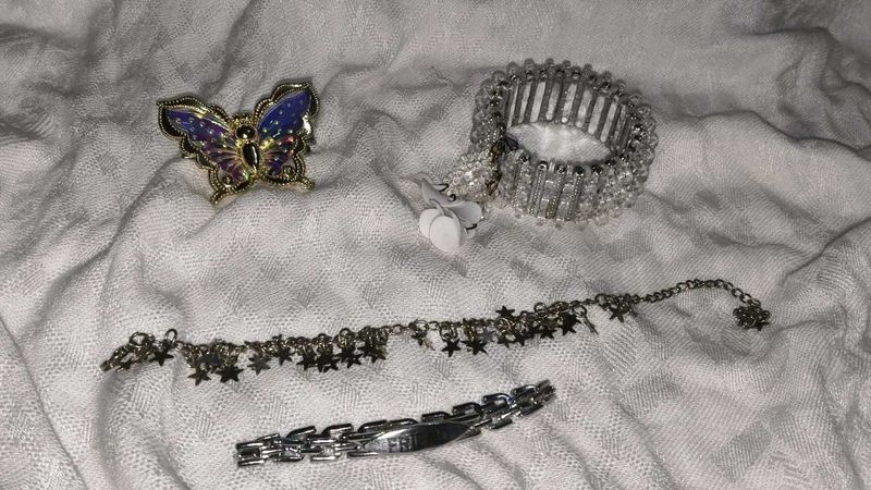Accessories Pack of 3 bracelets and 1 ha