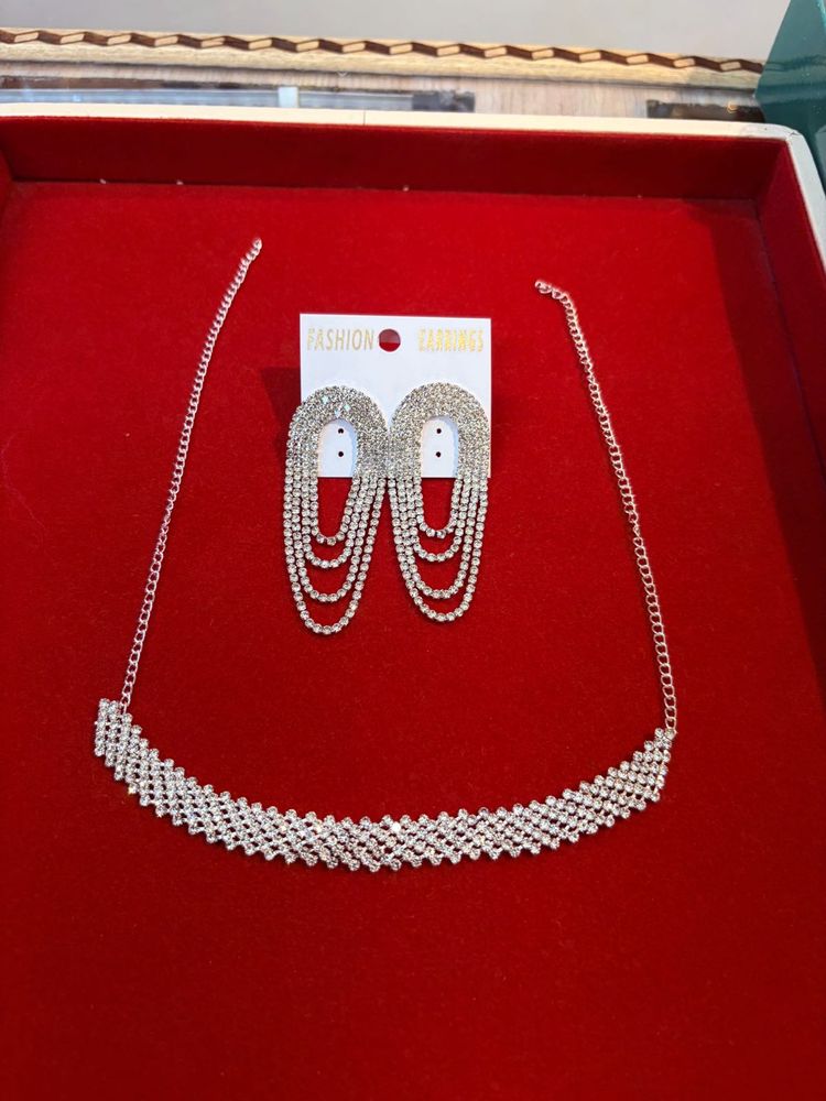 3 - Sparkling Rhinestone Necklace &amp; Earring Set