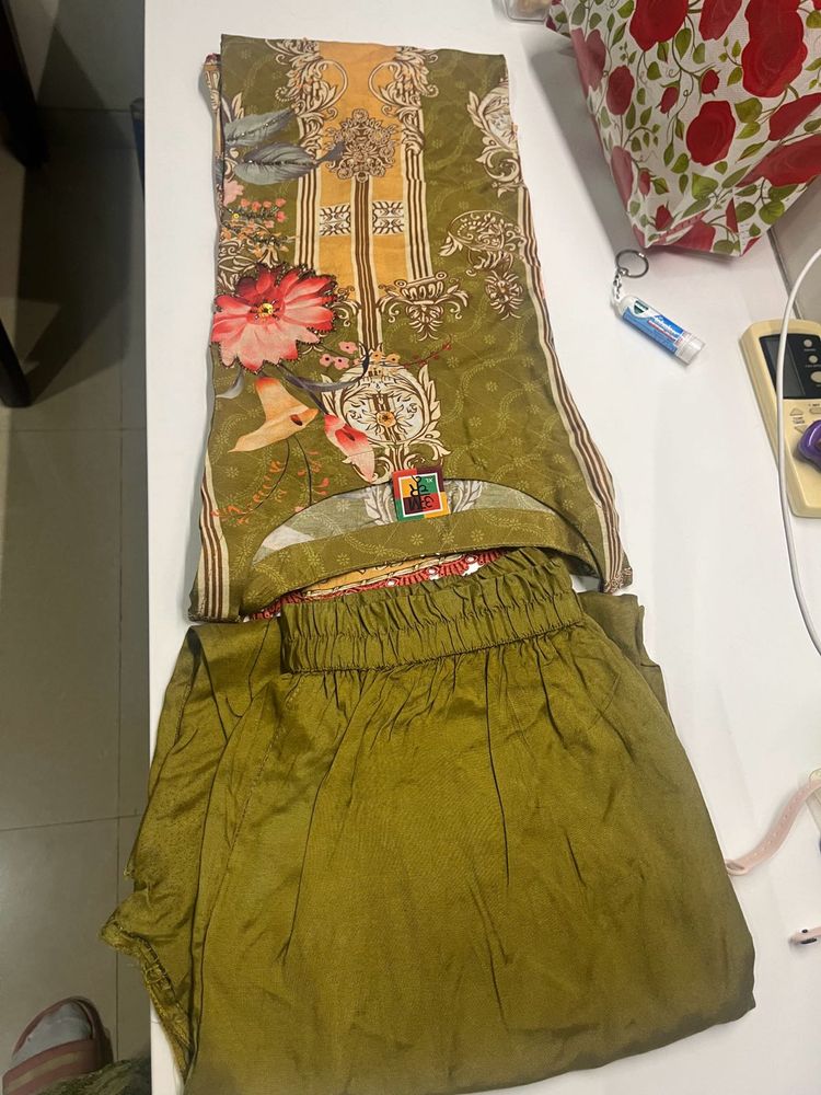 Stylish Green Printed Kurta Set