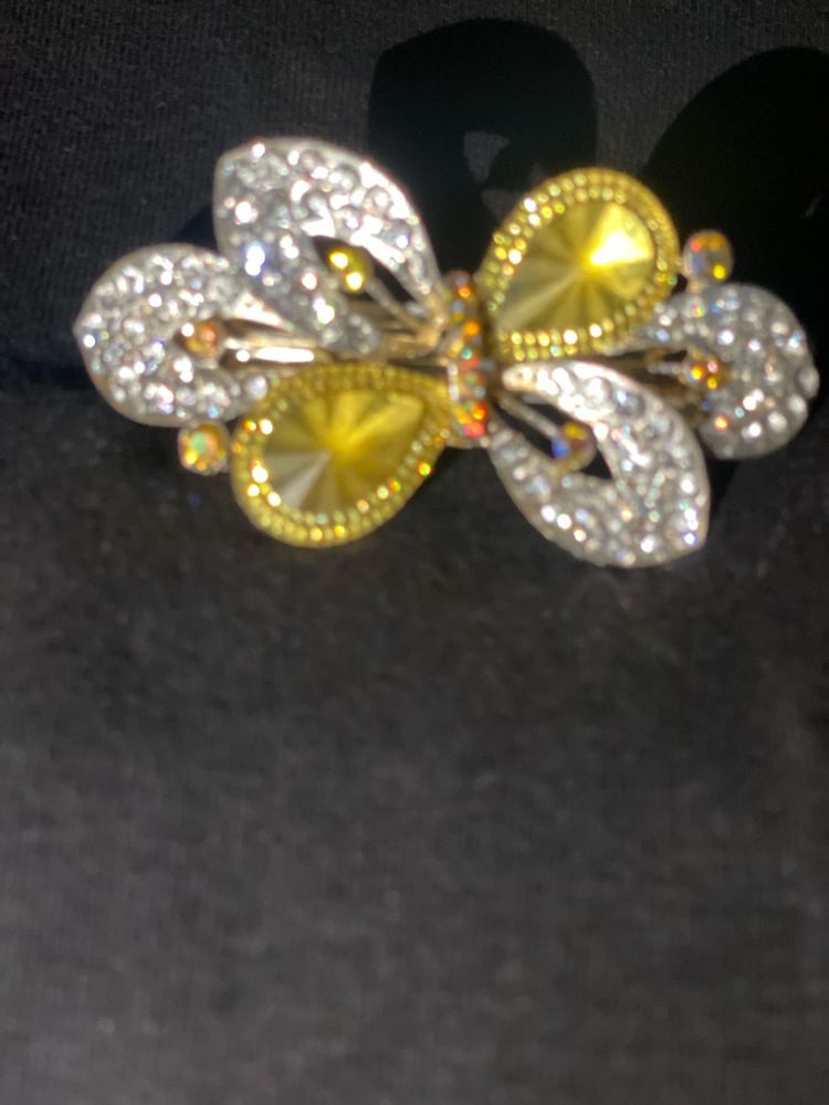 Sparkling Butterfly Hair Clip
