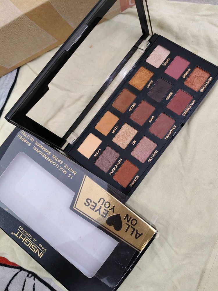 Insight 15 Shade Eyeshadow Palette