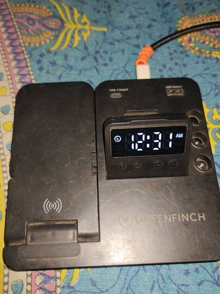 Multi-functional Wireless Charger with Digital Clo
