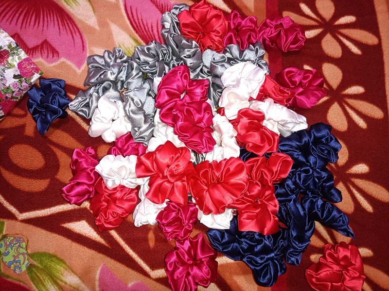 50-Satin Scrunchie Collection