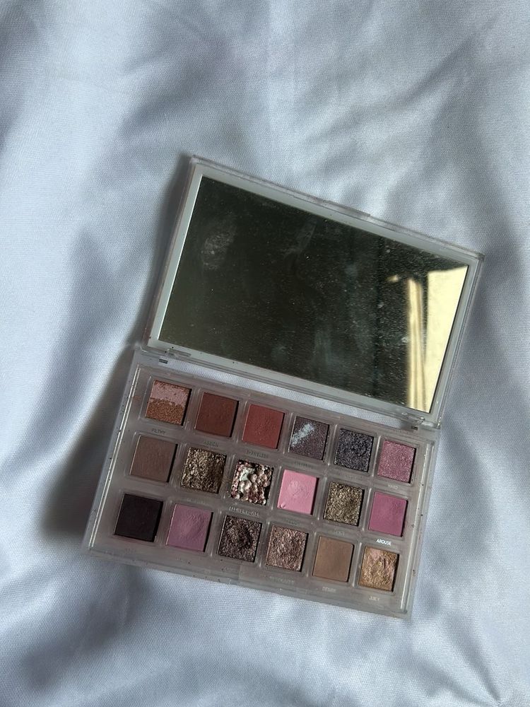 Rose quartz Eyeshadow Palette