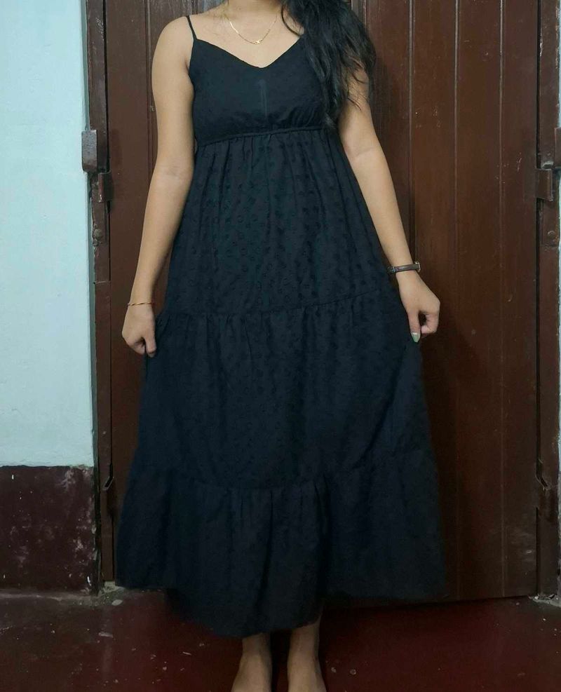 Elegant Black Midi Dress