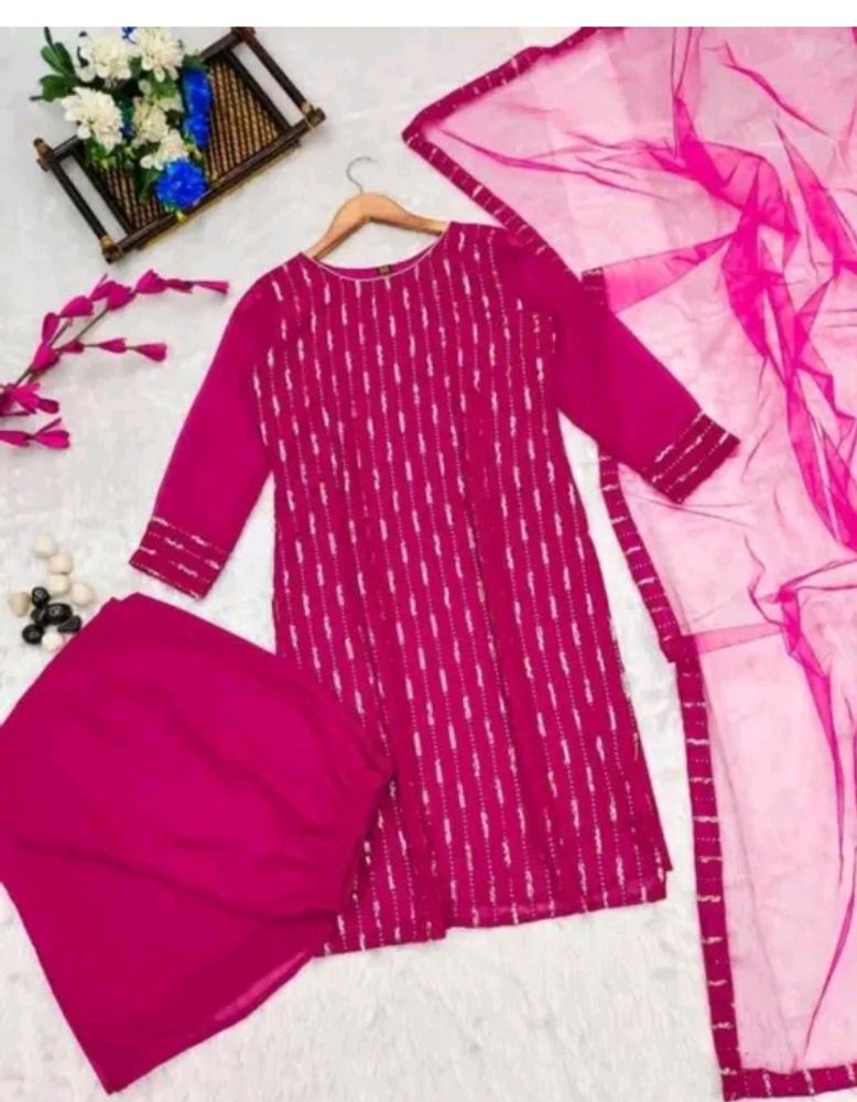 New/ Unused Straight Kurti With Dupatta Bottomwear