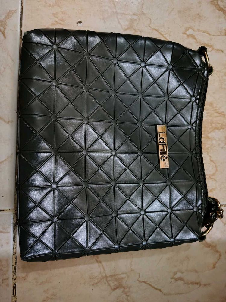 Stylish Geometric Black Crossbody Bag
