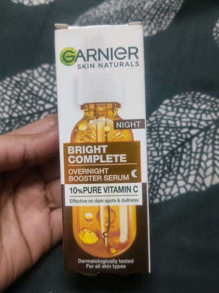 Garnier Bright Complete Overnight Booster Serum
