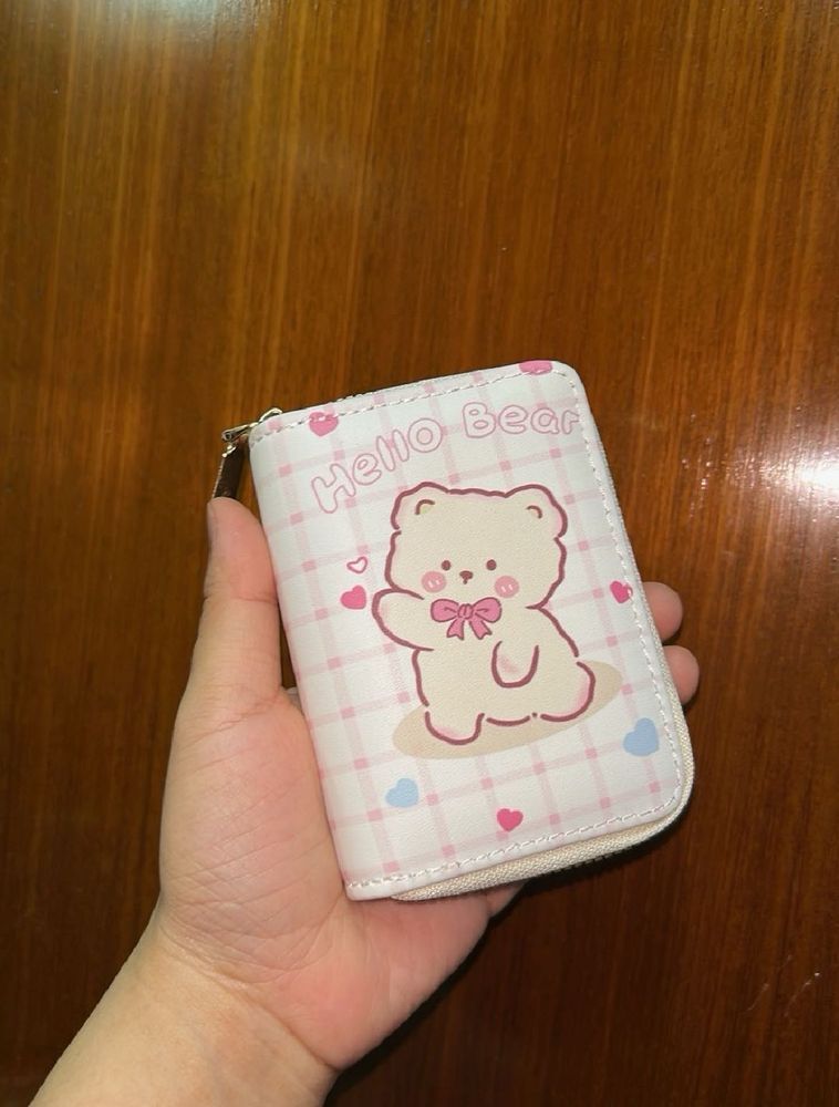 Cute 'Hello Bear' Wallet