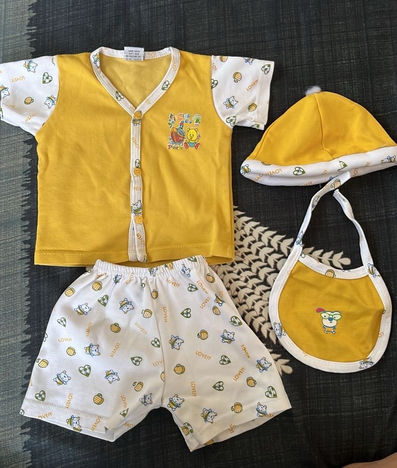 Yellow Newborn Set 0-4 Months