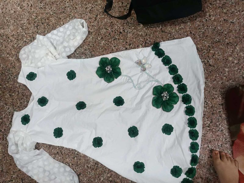 White Kurta with Green Floral Embellishments