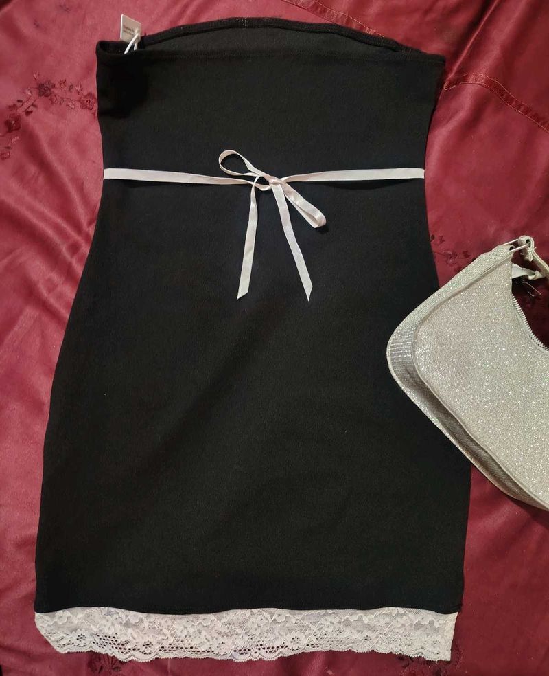 Cute Black Strapless Dress with Bow