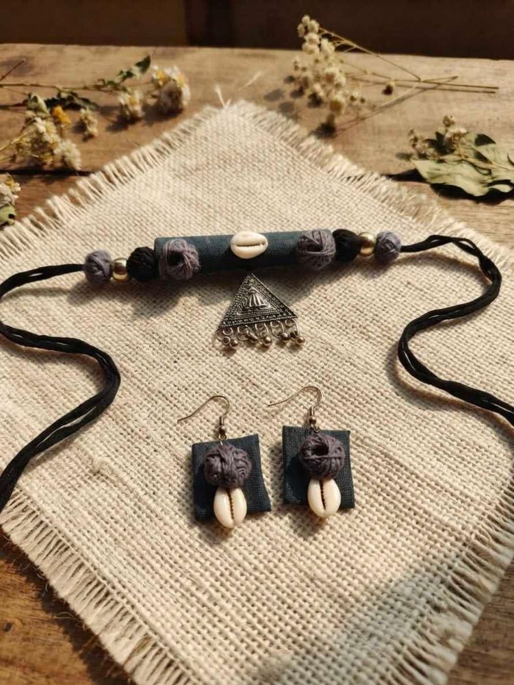 Handmade Fabric &amp; Cowrie Shell Necklace with Match