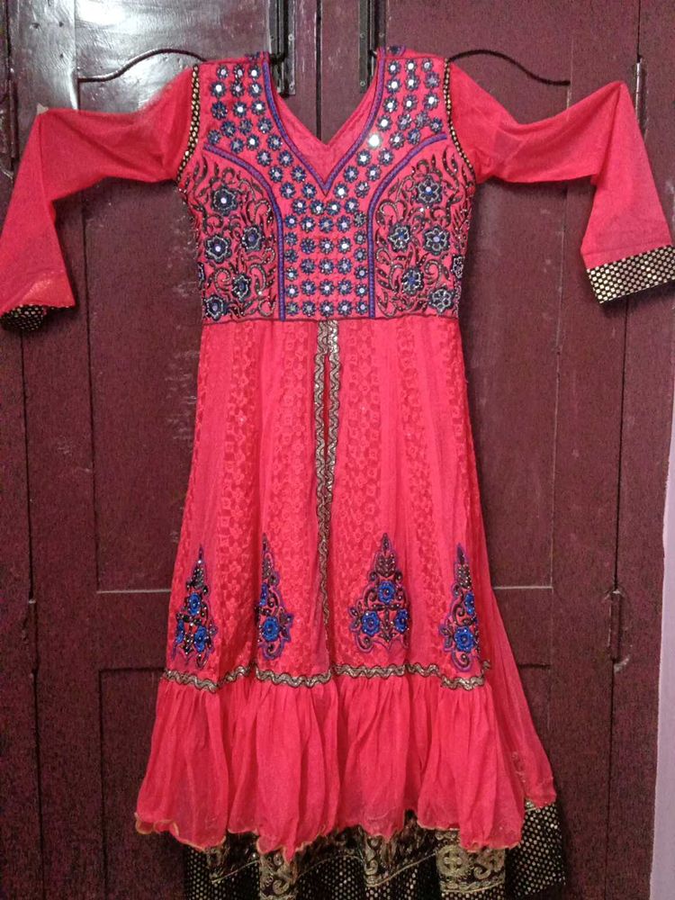 ❤️ Beautifully Embellished Kurta Set