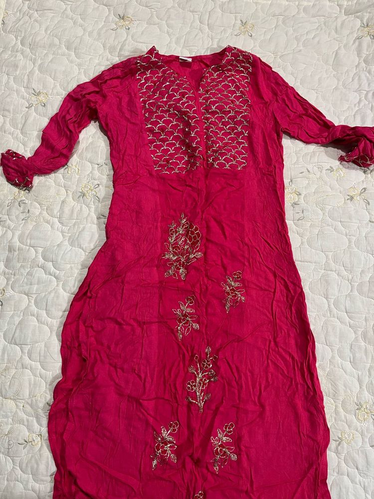 Embroidered Pink Kurta