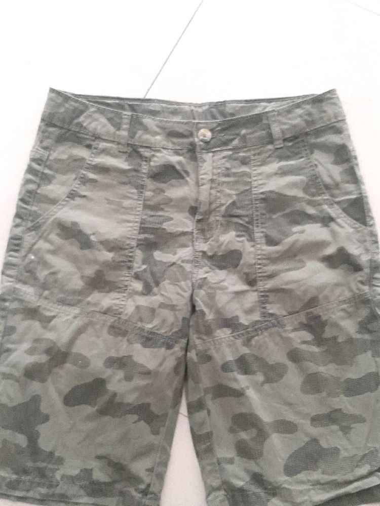 Olive patterned  Cotton men's shorts