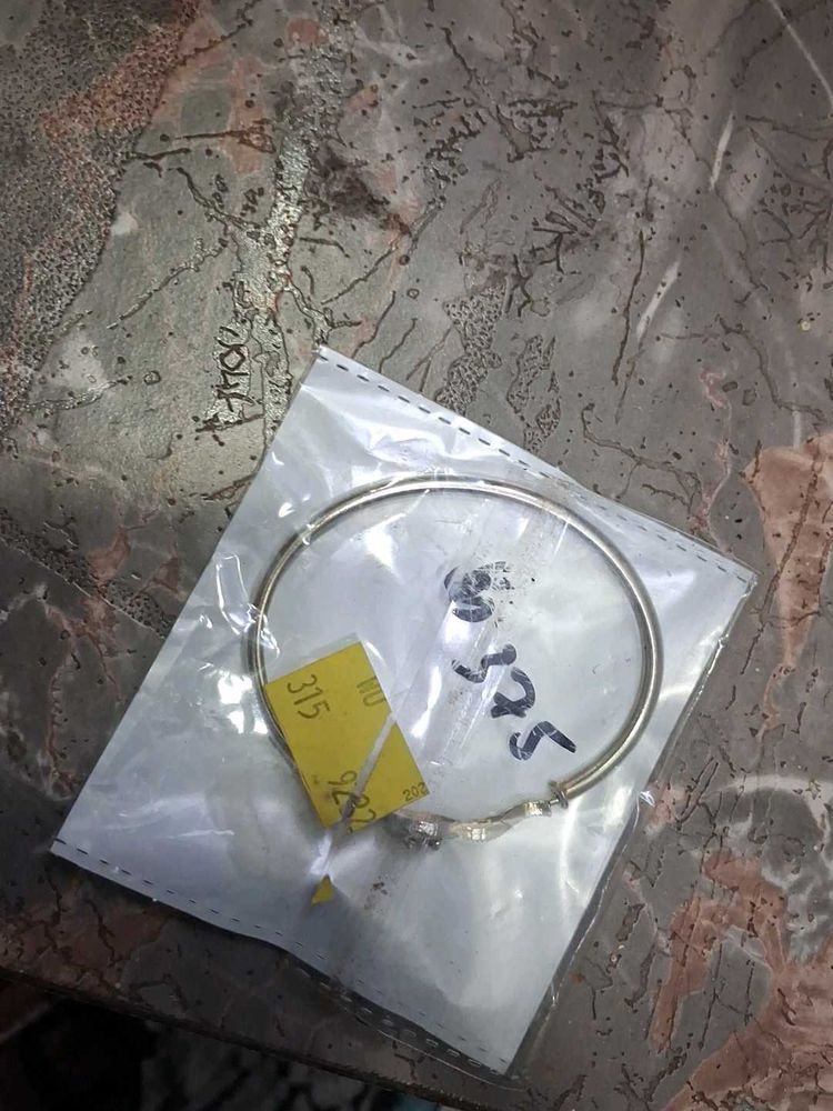 Elegant Silver Bangle Bracelet