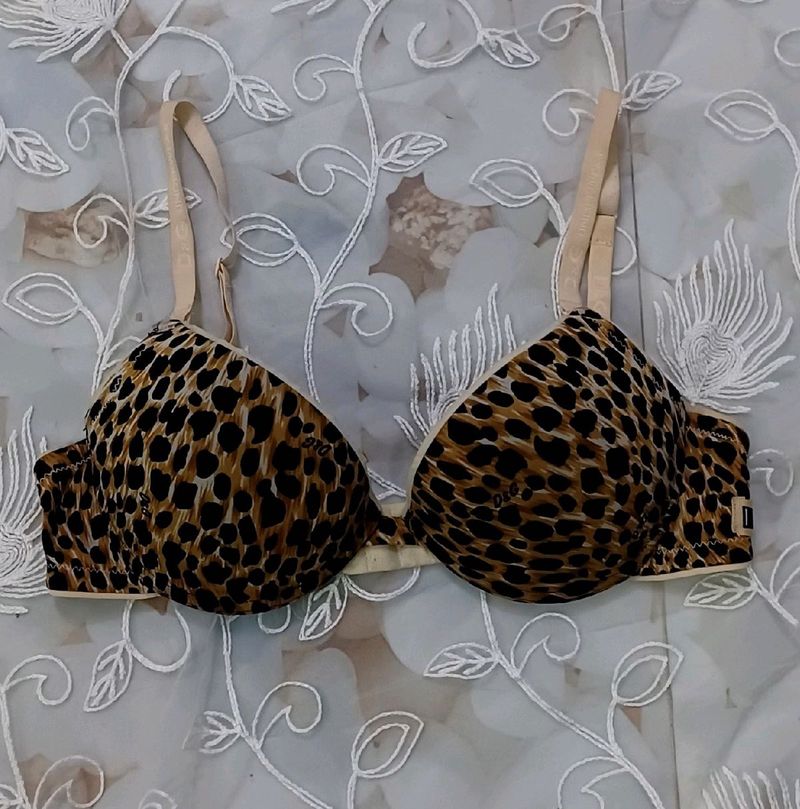 Dolce &amp; Gabbana signature leopard print bra